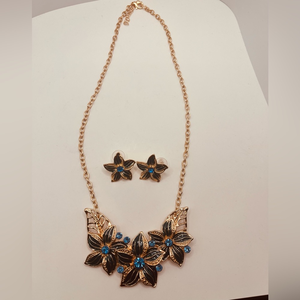 Fashion jewelry necklace and earrings set for women flowers style